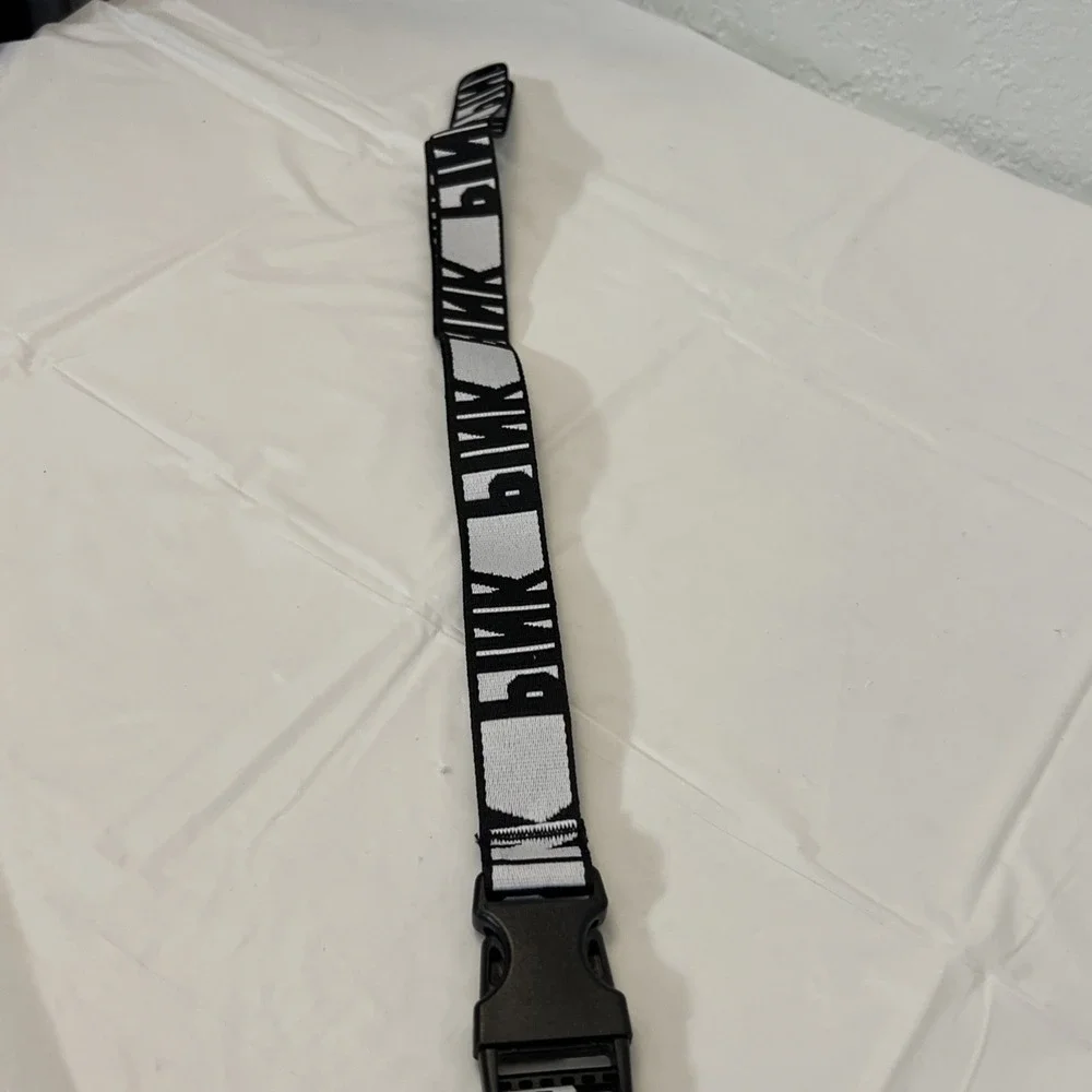 PINK VS Lanyard ID Holder Pouch Wallet Keychain Black‎ White Trendy Gorpcore